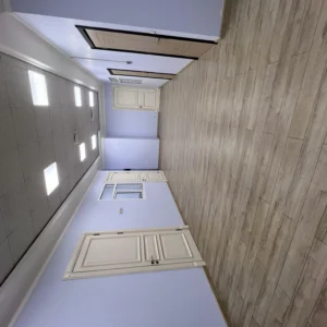 Asly Toprak office head photos (4)